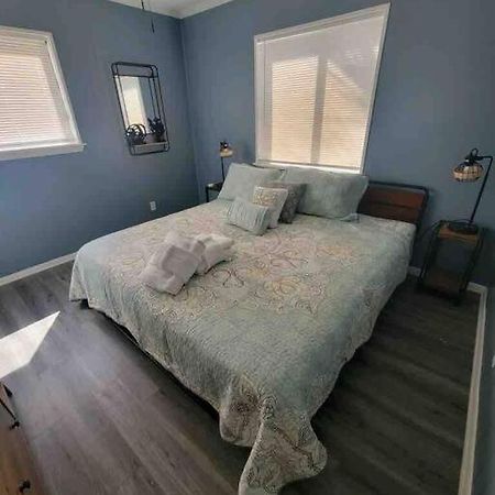 2022 Renovated 2-Bdrm Cozy, Lovely Condo W/Parking! Hilton Head Island Bagian luar foto