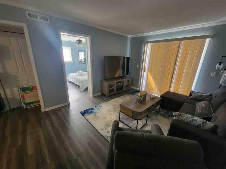 2022 Renovated 2-Bdrm Cozy, Lovely Condo W/Parking! Hilton Head Island Bagian luar foto