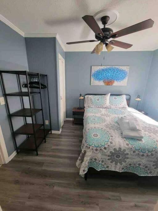 2022 Renovated 2-Bdrm Cozy, Lovely Condo W/Parking! Hilton Head Island Bagian luar foto