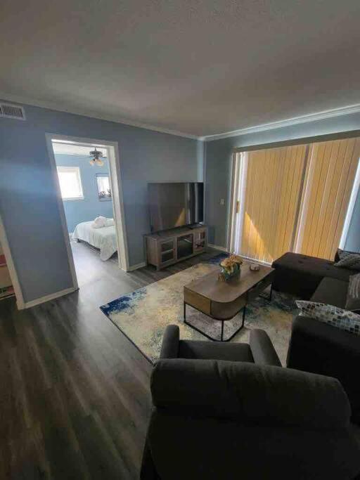 2022 Renovated 2-Bdrm Cozy, Lovely Condo W/Parking! Hilton Head Island Bagian luar foto