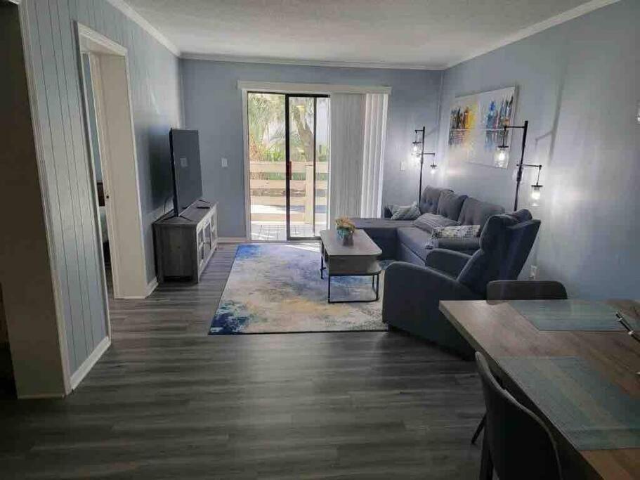 2022 Renovated 2-Bdrm Cozy, Lovely Condo W/Parking! Hilton Head Island Bagian luar foto