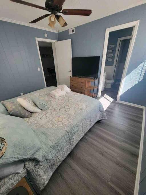 2022 Renovated 2-Bdrm Cozy, Lovely Condo W/Parking! Hilton Head Island Bagian luar foto