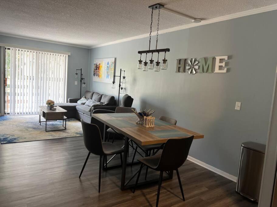 2022 Renovated 2-Bdrm Cozy, Lovely Condo W/Parking! Hilton Head Island Bagian luar foto