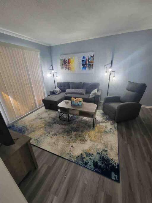 2022 Renovated 2-Bdrm Cozy, Lovely Condo W/Parking! Hilton Head Island Bagian luar foto