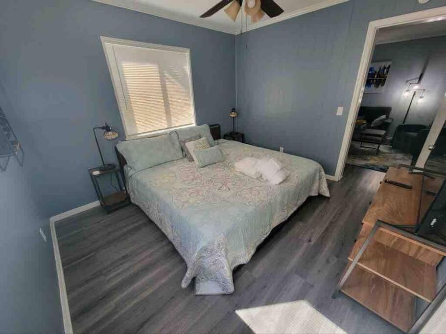 2022 Renovated 2-Bdrm Cozy, Lovely Condo W/Parking! Hilton Head Island Bagian luar foto
