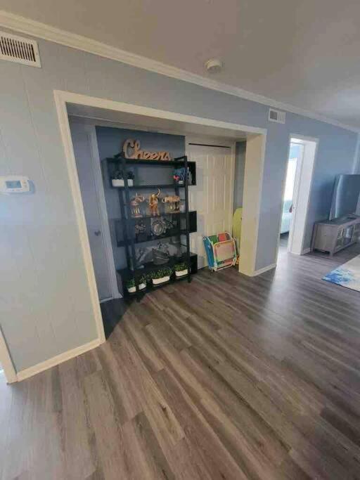 2022 Renovated 2-Bdrm Cozy, Lovely Condo W/Parking! Hilton Head Island Bagian luar foto