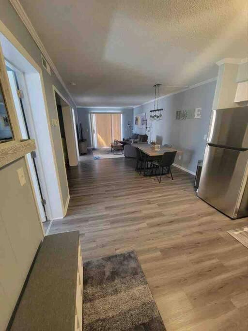 2022 Renovated 2-Bdrm Cozy, Lovely Condo W/Parking! Hilton Head Island Bagian luar foto